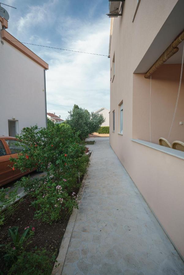 Apartmani Nedoklan Srima Exteriér fotografie