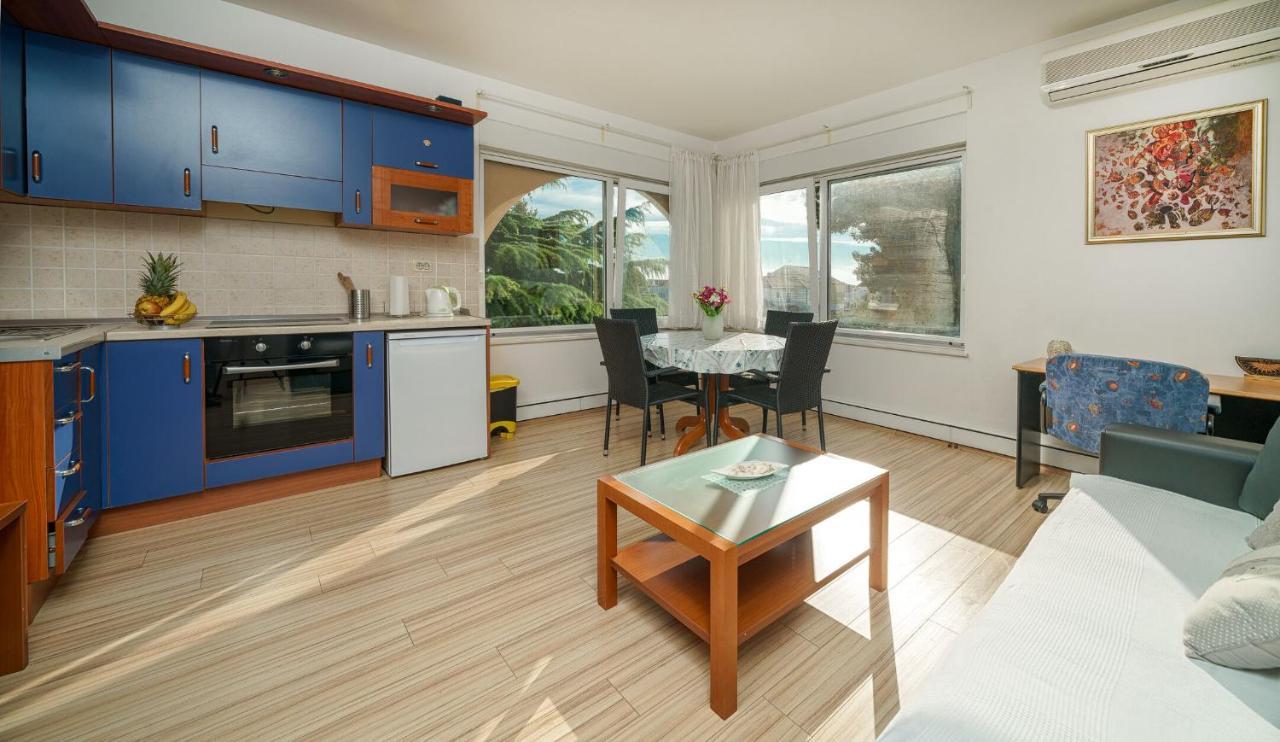 Apartmani Nedoklan Srima Exteriér fotografie